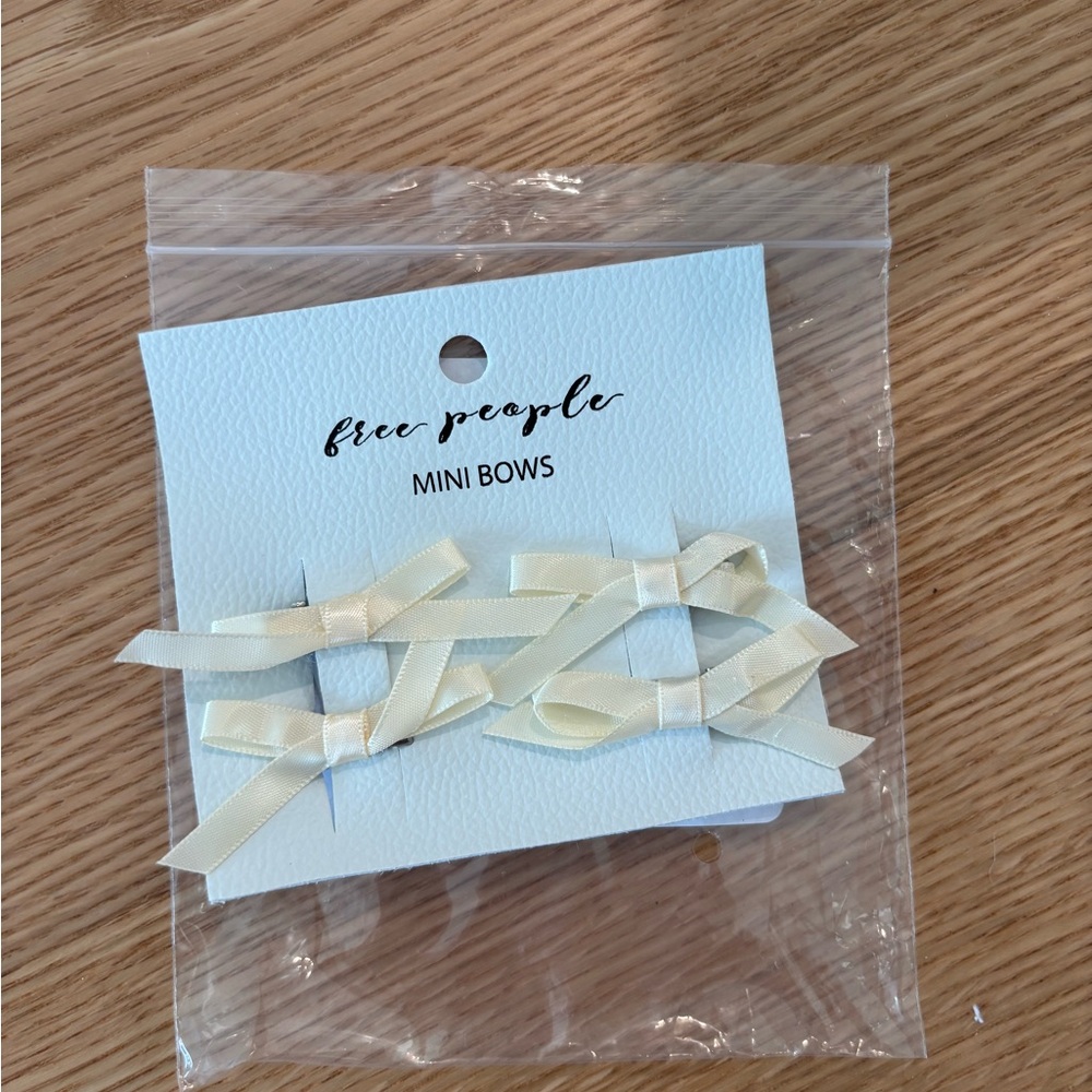 Free People Ivory Mini Bows